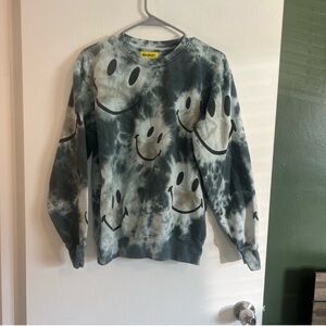 Chinatown Market smiley Shibori dye crew neck sweatshirt 
size small